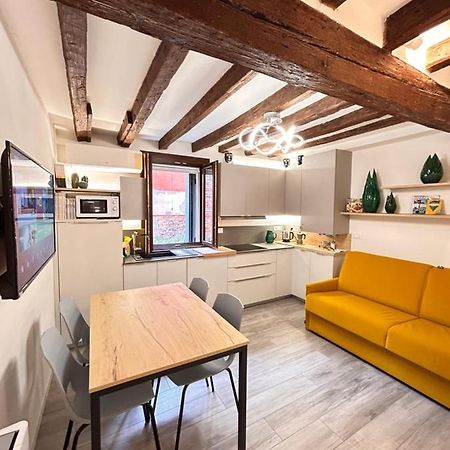 Ca Dei Santi- Biennale Apartment เวนิส ภายนอก รูปภาพ
