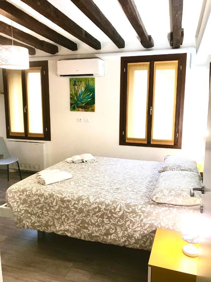 Ca Dei Santi- Biennale Apartment เวนิส ภายนอก รูปภาพ